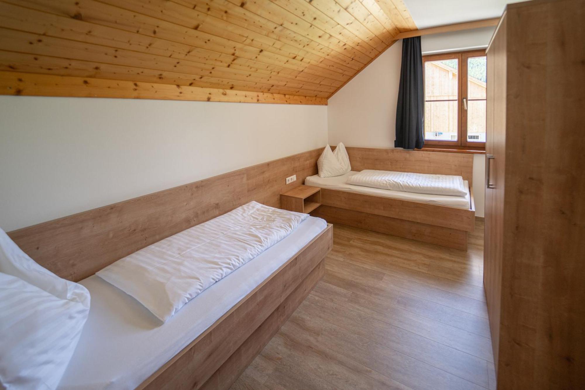 Landhotel - Apartments Bauer Hintergoriach Bagian luar foto