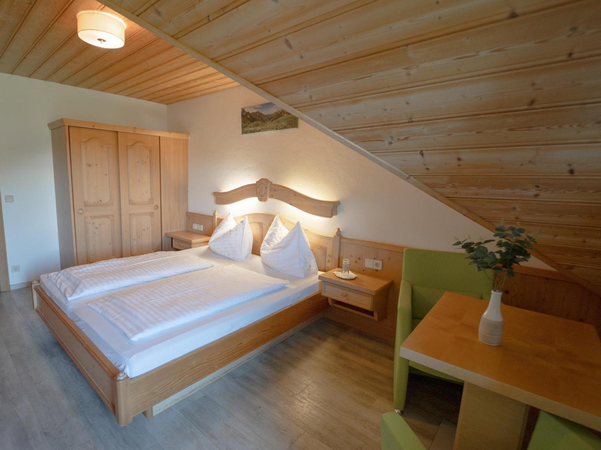 Landhotel - Apartments Bauer Hintergoriach Bagian luar foto