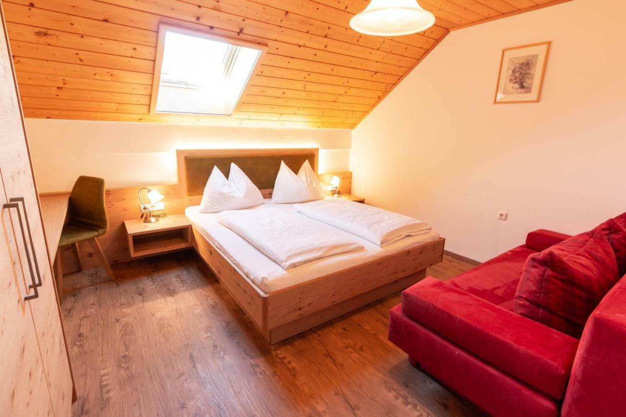 Landhotel - Apartments Bauer Hintergoriach Bagian luar foto